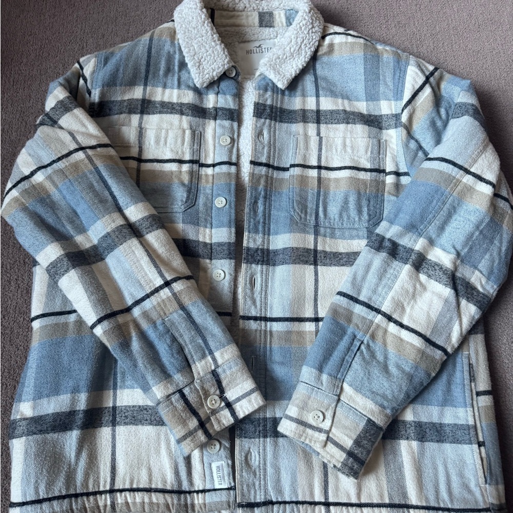 Hollister Sherpa lined Blue-Cream- Tan Plaid Shacket